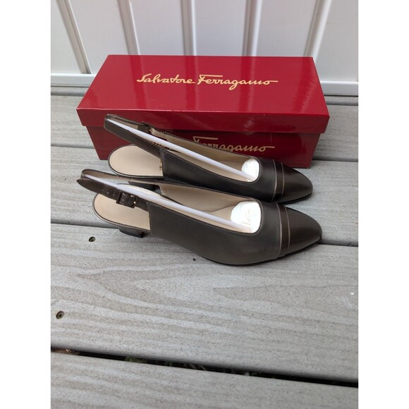 NIB Ferragamo Women’s Slingback Pump Heel Brown Metallic Leather Size 9 - Picture 1 of 6